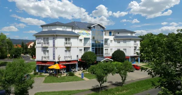 Kristály Hotel.jpg